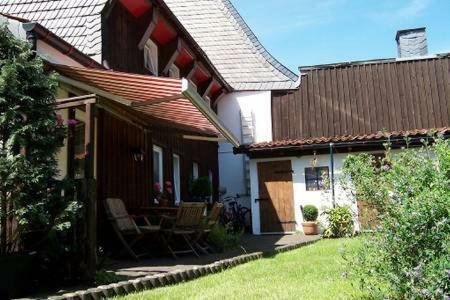 Altes Tageloehnerhaus Von 1510 Mit Garten Und Parkplatz Goslar Luaran gambar